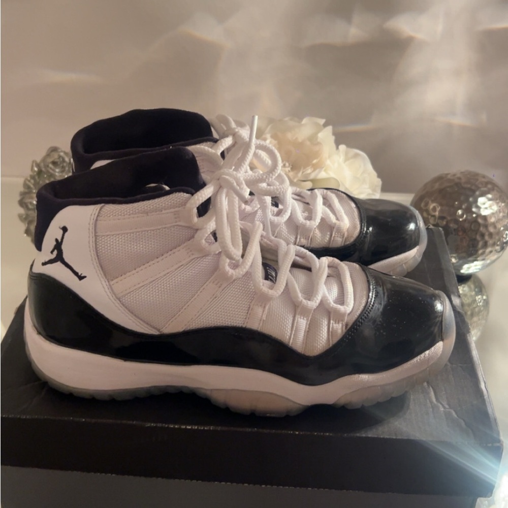 Jordan 11 Retro BG Concord 7Y (Big Kids)